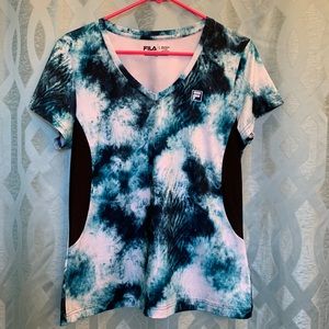 Fila women’s size Large short sleeve tee shirt, v neck,